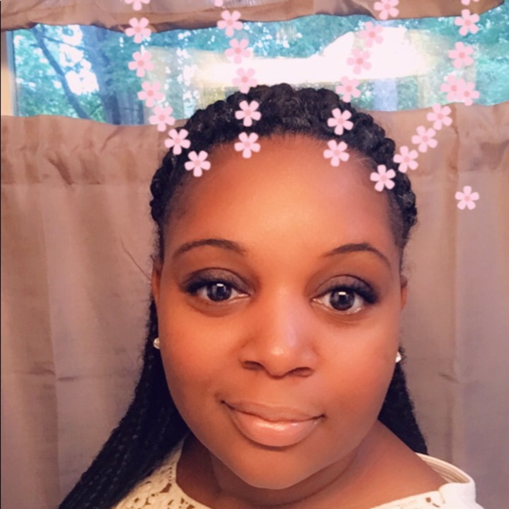 Meet your Posher, Vivian